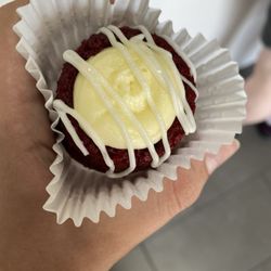 Butta Cakes - Red velvet butta cake