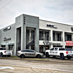 Tune Up The Manly Salon - Bellaire