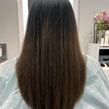 NAŌRU Beauty Salon - Curtain bangs with Trim w/o Styling on Thick/Coarse/Color-Damaged hair
Color was done elsewhere a long time ago. - Hair Salons Near Me - Sunnyvale, California NAŌRU Beauty Salon - Curtain bangs with Trim w/o Styling on Thick/Coarse/Color-Damaged hair
Color was done elsewhere a long time ago. - Hair Salons Near Me - Sunnyvale, California