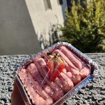 V’s Sweets - Single serving cakes - Macarons Near Me