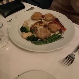Macadamia crusted sea scallops Macadamia crusted sea scallops