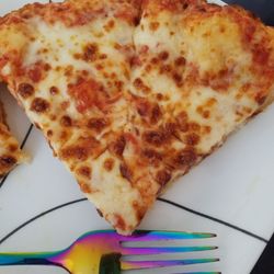 Domino's Pizza - Yummy pan!