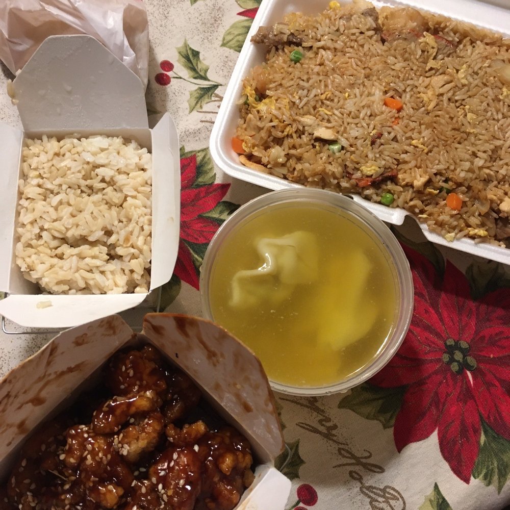 China 10 - Clockwise from top right: house fried rice, wonton soup, sesame chicken, brown rice - Chinese Near Me - Greenville, North Carolina China 10 - Clockwise from top right: house fried rice, wonton soup, sesame chicken, brown rice - Chinese Near Me - Greenville, North Carolina