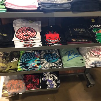Tillys - Shoe Stores Near Me - Sandy, Utah