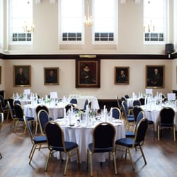Fifteen Ninety Nine - Round banqueting in College Hall