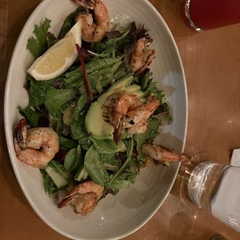 Side Door Cafe - Avocado Prawn Salad - New American Near Me - Gleneden Beach, Oregon
