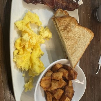 Another Broken Egg Cafe - Traditional Day Starter - Breakfast & Brunch Near Me - Pembroke Pines, Florida Another Broken Egg Cafe - Traditional Day Starter - Breakfast & Brunch Near Me - Pembroke Pines, Florida