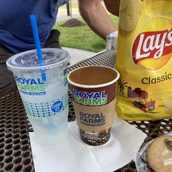 Royal Farms - Stopping off for some chips and drink.