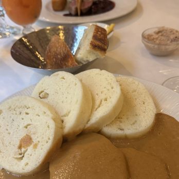 Café Imperial - Hovězí Svíčková Na Smetaně - Czech Near Me - Prague, Puerto Rico Café Imperial - Hovězí Svíčková Na Smetaně - Czech Near Me - Prague, Puerto Rico