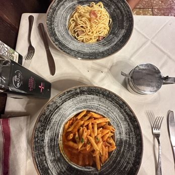 Trattoria Tre Spiedi - Penne Arrabiata and Spaghetti Alla Carbonara - Italian Near Me - Venezia, VE Trattoria Tre Spiedi - Penne Arrabiata and Spaghetti Alla Carbonara - Italian Near Me - Venezia, VE