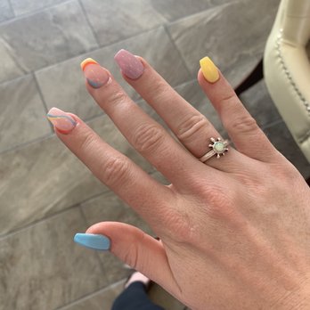 Pure Luxe Nail Spa - Nail Salons Near Me - Columbus, Ohio