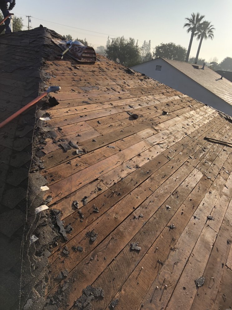 Slide of BD Roofing & Electrical