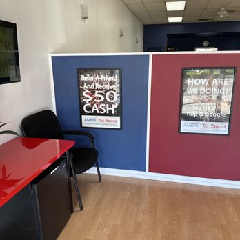 Ameri Tax Service - Lobby - Accountants Near Me - Long Beach, California