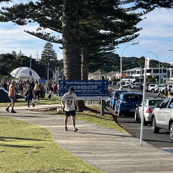 Mount Maunganui Beach - Busy Sunday - Beaches Near Me - Tauranga, BOP