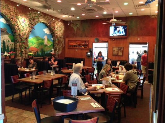 Mama's Pizza by null