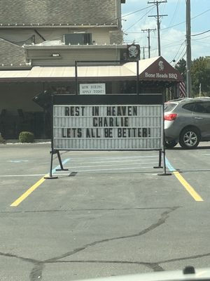 Bone Heads Bar B Que by null