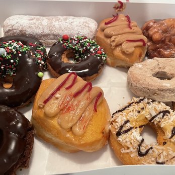 Cinotti's Bakery & Deli - Donuts - Bakeries Near Me - Jacksonville Beach, Florida