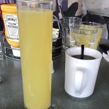 Treehouse Restaurant and Pub - Mimosa and coffee - Pubs Near Me - Atlanta, Georgia Treehouse Restaurant and Pub - Mimosa and coffee - Pubs Near Me - Atlanta, Georgia