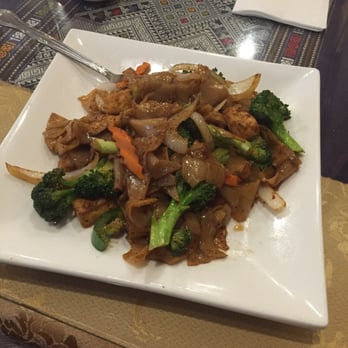 Thai Spoons - Yummy Pad Kee Mao : ) - Thai Near Me - Sunnyvale, California Thai Spoons - Yummy Pad Kee Mao : ) - Thai Near Me - Sunnyvale, California