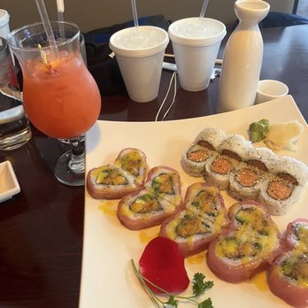 Ichiban - Honey roll and Spicy Tuna Roll - Japanese Near Me - Chicago Ridge, Illinois