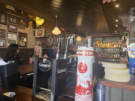 Tyber Creek Pub by null