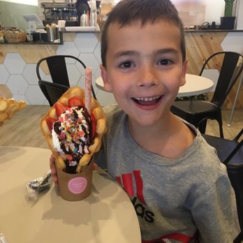 Hangout Cafe - Strawberry waffle cone - Bubble Tea Near Me - Palatine, Illinois