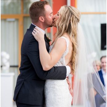 Ashbury Bridal - Bridal Near Me - Kelowna, British Columbia