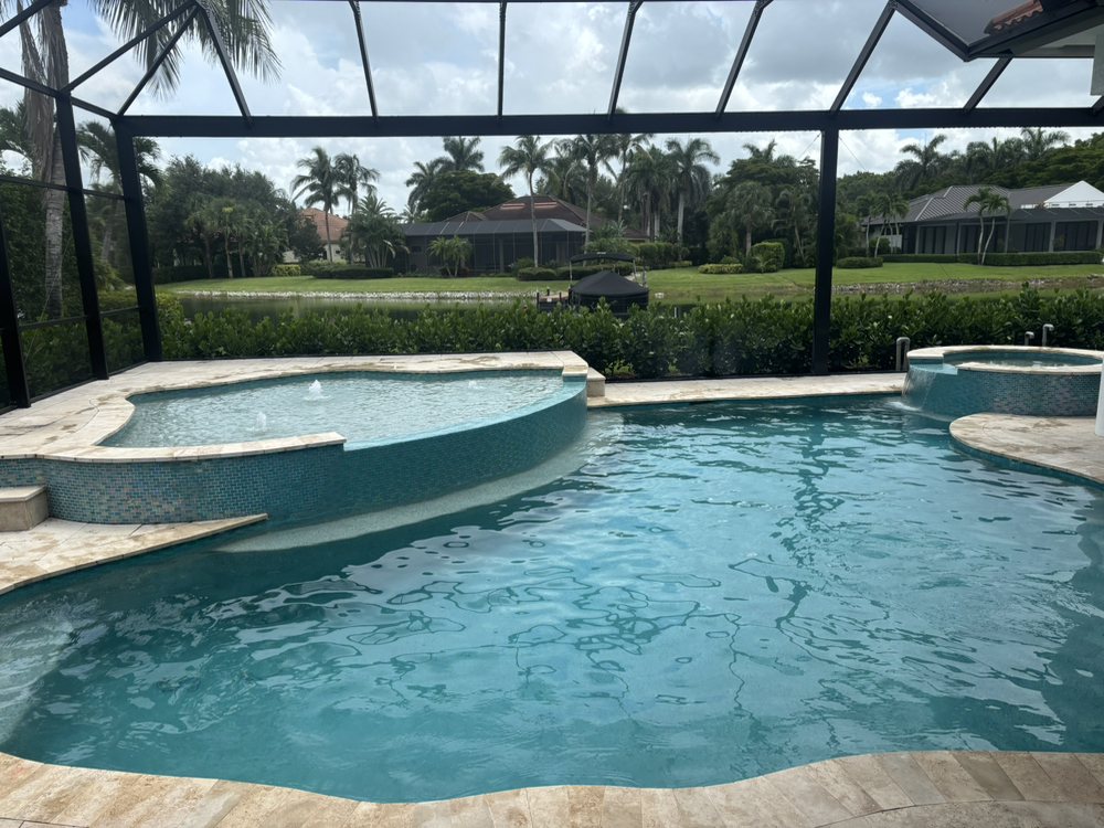 End 2 End Pool and Property Services Logo