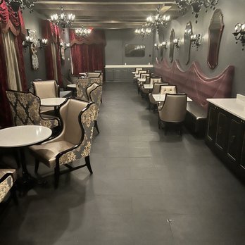 May Baily's Place - Seating - Bars Near Me - New Orleans, Louisiana