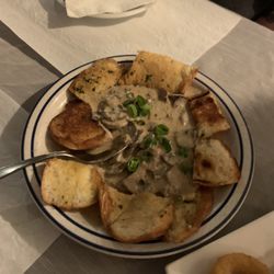 The Wine Cellar - Drunken mushrooms