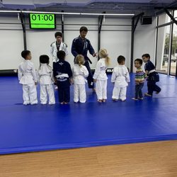 Elite MMA - Greenway Plaza - 3- year olds!!