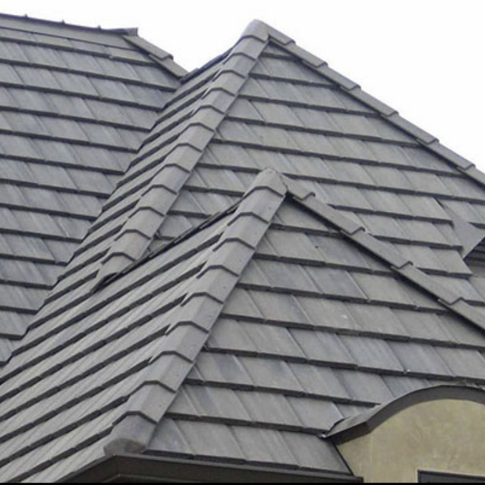 Slide of Whyte Edge Roofing