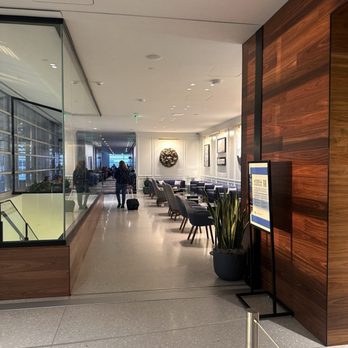 Centurion Lounge DCA - Airport Lounges Near Me - Arlington, Virginia