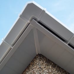 Lee Kneller - not many installers line up the mitres like this!!!