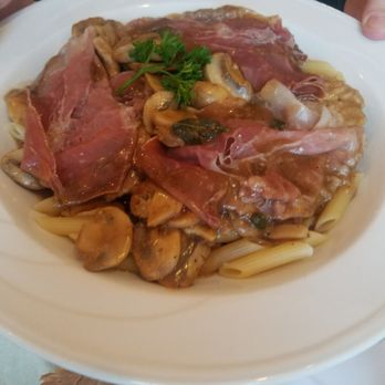 Mezza Luna - Italian Near Me - Buzzards Bay, Massachusetts