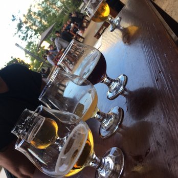 Fieldwork - Beer Bar Near Me - San Mateo, California Fieldwork - Beer Bar Near Me - San Mateo, California