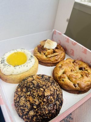 Pudgy’s Fine Cookies by null
