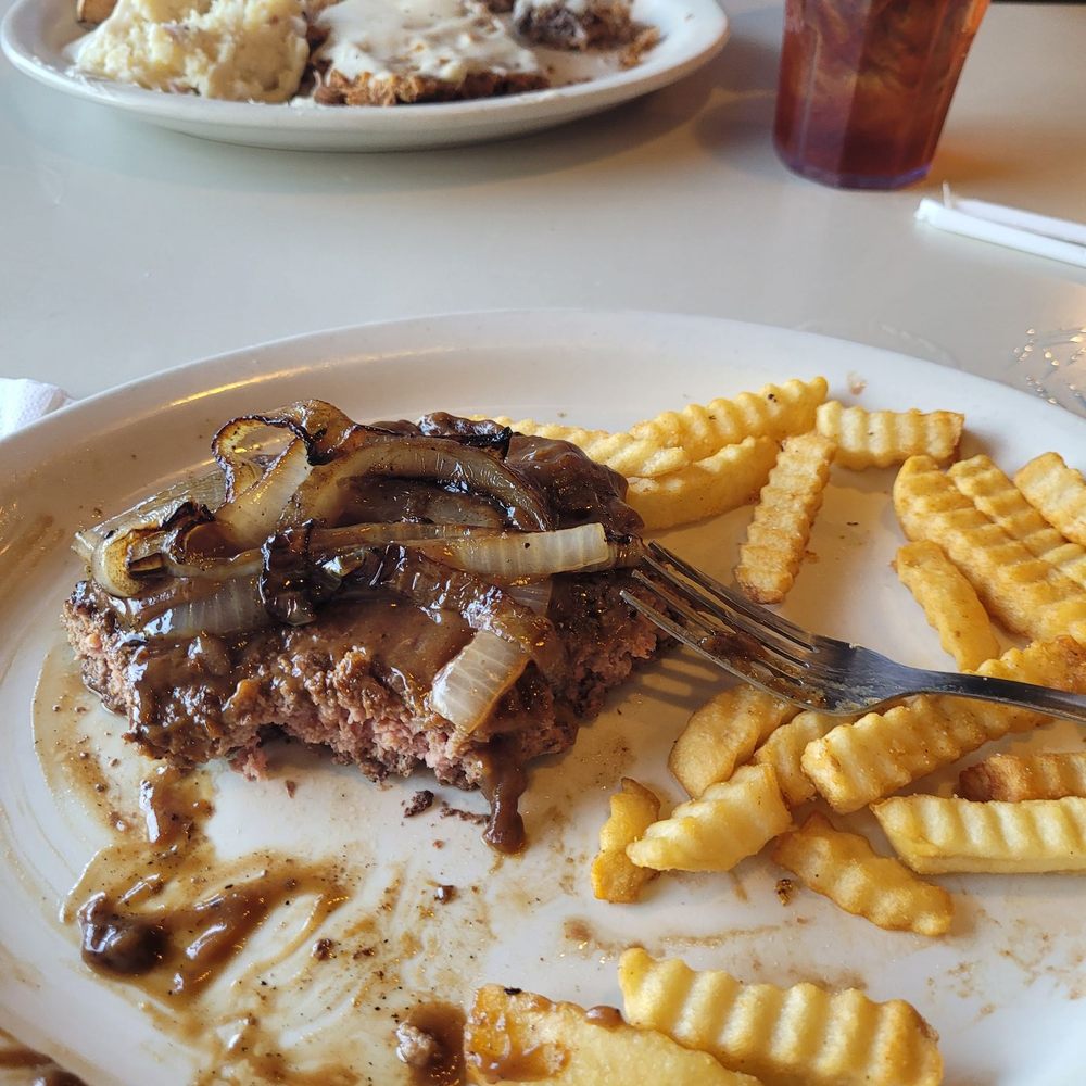 Kizer's Grill - hamburger steak - American Near Me - Tyler, Texas Kizer's Grill - hamburger steak - American Near Me - Tyler, Texas