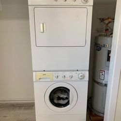 We Share Appliances - Stackable Washer and dryer installed