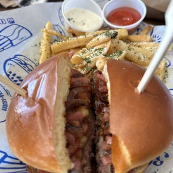 305 Degrees Burgers Bar - SoFi Burger and Parmasean Truffle Fries - Burgers Near Me - Hollywood, Florida 305 Degrees Burgers Bar - SoFi Burger and Parmasean Truffle Fries - Burgers Near Me - Hollywood, Florida