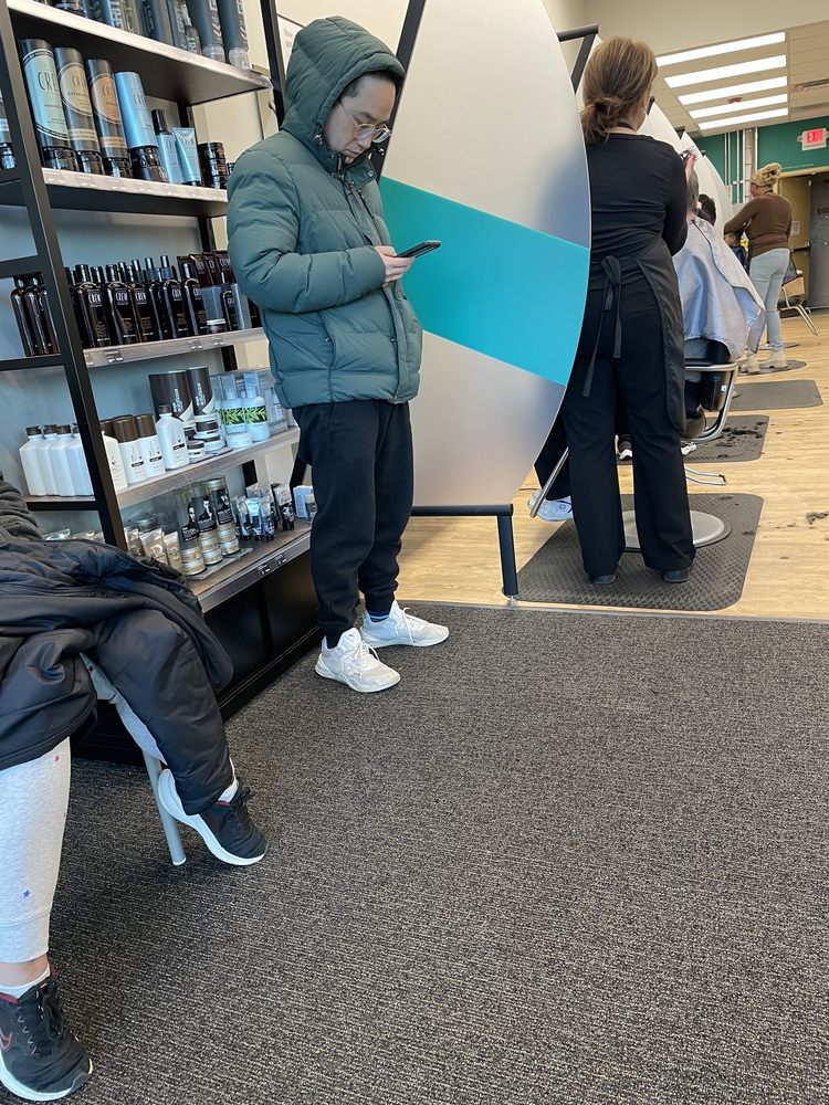 GREAT CLIPS 29 Reviews 441 Nassau Park Blvd, Princeton, New Jersey