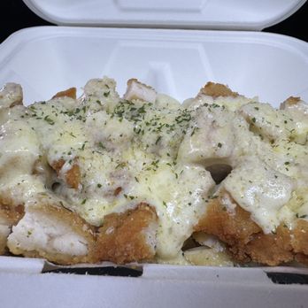 Channis - Chicken Alfredo - Italian Near Me