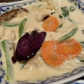 Bangkok Thai Restaurant - Green curry with chicken - Thai Near Me - New Orleans, Louisiana Bangkok Thai Restaurant - Green curry with chicken - Thai Near Me - New Orleans, Louisiana