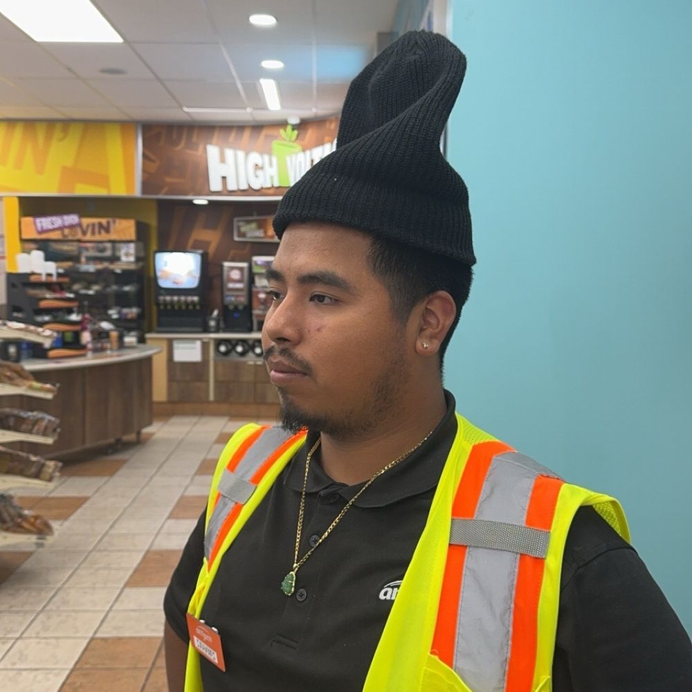ampm - An amazing manager - Convenience Stores Near Me - Dundee, Oregon