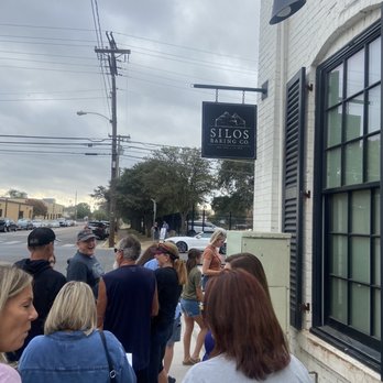 Silos Baking - Waiting in line - Cupcakes Near Me - Waco, Texas Silos Baking - Waiting in line - Cupcakes Near Me - Waco, Texas