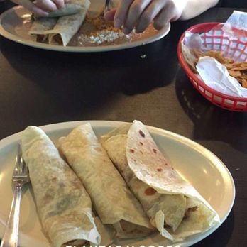 Briseida's Kitchen - Tacos de machaca - Mexican Near Me - Calexico, California