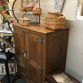 Marketplace Antiques - Antiques Near Me - Gloucester, Virginia