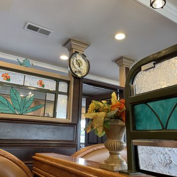 Tiffany's Restaurant & Cafe - a clock on the wall - American Near Me - Des Plaines, Illinois