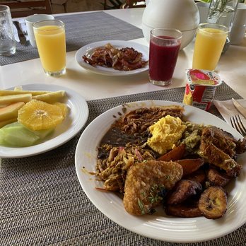 Café del Lago - Breakfast buffet options - Buffets Near Me - Cancún, ROO