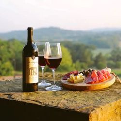 Arrington Vineyards - This would be a great place for a date!